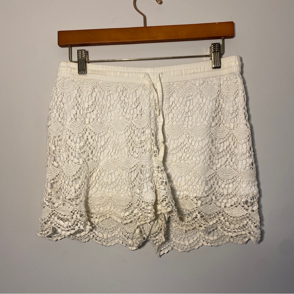 [Garage] Lace Ivory Shorts